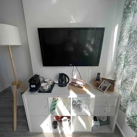 New One Bedroom - Center *